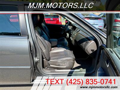 2009 Cadillac DTS   - Photo 13 - Lynnwood, WA 98036