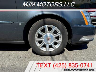 2009 Cadillac DTS   - Photo 29 - Lynnwood, WA 98036