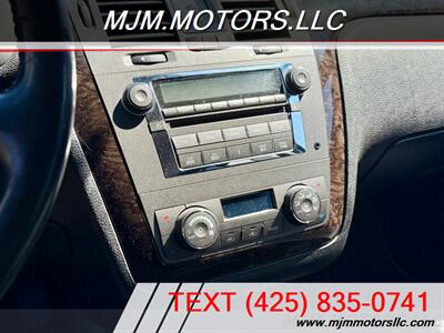 2009 Cadillac DTS   - Photo 20 - Lynnwood, WA 98036