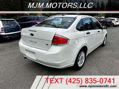 2011 Ford Focus SE   - Photo 5 - Lynnwood, WA 98036