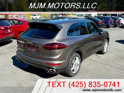 2016 Porsche Cayenne S E-Hybrid   - Photo 5 - Lynnwood, WA 98036