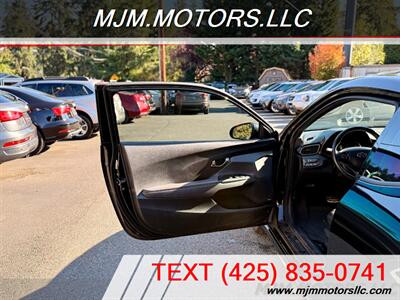 2020 Hyundai VELOSTER Turbo R-Spec   - Photo 21 - Lynnwood, WA 98036