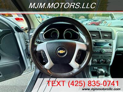 2011 Chevrolet Traverse LT   - Photo 16 - Lynnwood, WA 98036