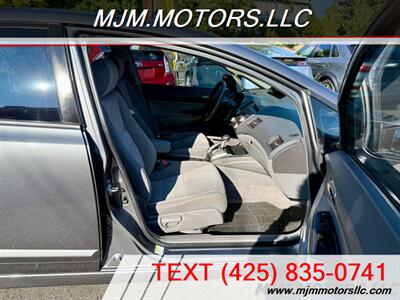 2009 Honda Civic LX   - Photo 13 - Lynnwood, WA 98036