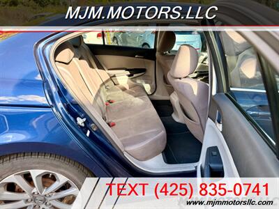 2012 Honda Accord LX   - Photo 12 - Lynnwood, WA 98036