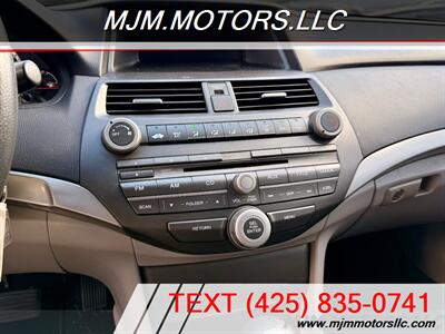 2012 Honda Accord LX   - Photo 17 - Lynnwood, WA 98036