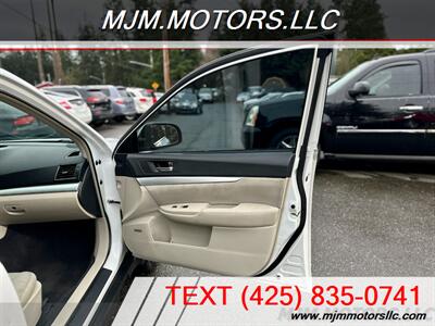 2011 Subaru Outback 2.5i Premium   - Photo 30 - Lynnwood, WA 98036