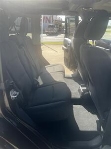 2019 Jeep Wrangler Sahara   - Photo 14 - Alvarado, TX 76009