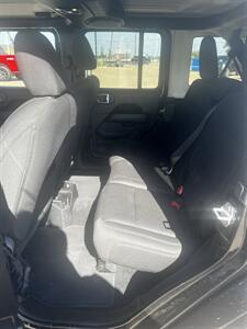 2019 Jeep Wrangler Sahara   - Photo 13 - Alvarado, TX 76009