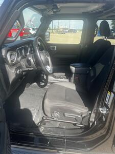 2019 Jeep Wrangler Sahara   - Photo 12 - Alvarado, TX 76009