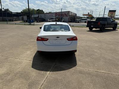 2022 Chevrolet Malibu LS   - Photo 5 - Alvarado, TX 76009