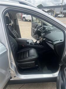 2017 Ford Escape Titanium   - Photo 14 - Alvarado, TX 76009