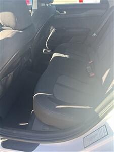 2022 Kia K5 LXS - Photo 15 - Alvarado, TX 76009