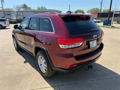 2017 Jeep Grand Cherokee Laredo   - Photo 3 - Alvarado, TX 76009