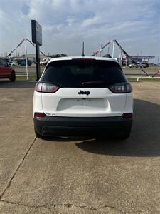 2019 Jeep Cherokee Altitude   - Photo 6 - Alvarado, TX 76009
