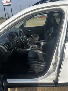 2019 Jeep Cherokee Altitude   - Photo 12 - Alvarado, TX 76009