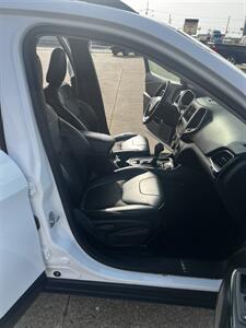 2019 Jeep Cherokee Altitude   - Photo 15 - Alvarado, TX 76009