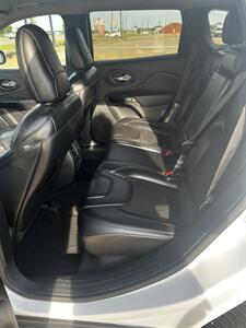 2019 Jeep Cherokee Altitude   - Photo 11 - Alvarado, TX 76009