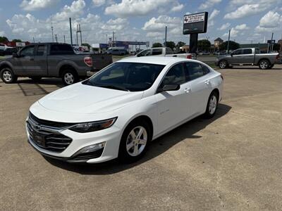 2022 Chevrolet Malibu LS   - Photo 1 - Alvarado, TX 76009