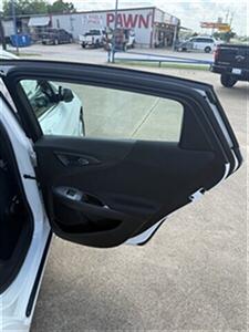 2022 Chevrolet Malibu LS   - Photo 30 - Alvarado, TX 76009