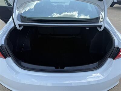 2022 Chevrolet Malibu LS   - Photo 14 - Alvarado, TX 76009