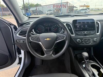 2022 Chevrolet Malibu LS   - Photo 38 - Alvarado, TX 76009