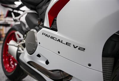 2024 Ducati Panigale v2   - Photo 6 - Sacramento, CA 95825