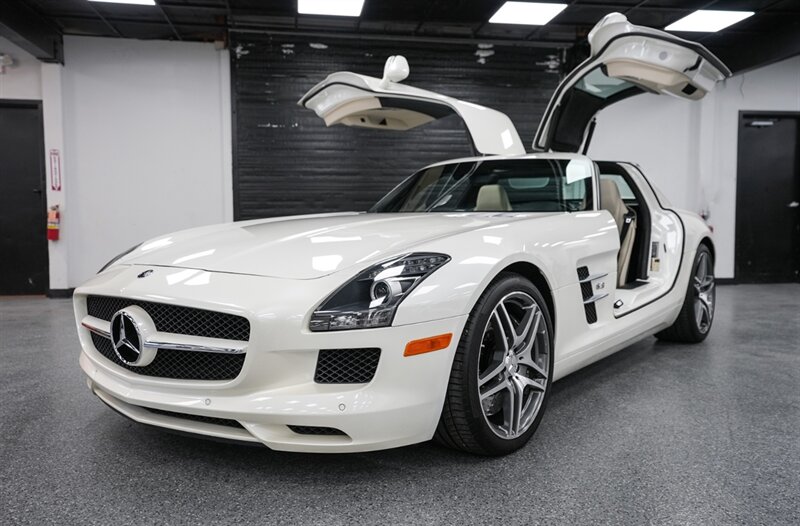 2011 Mercedes-Benz SLS AMG  