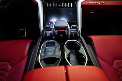 2021 Lamborghini Urus   - Photo 18 - Sacramento, CA 95825