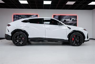 2021 Lamborghini Urus   - Photo 2 - Sacramento, CA 95825