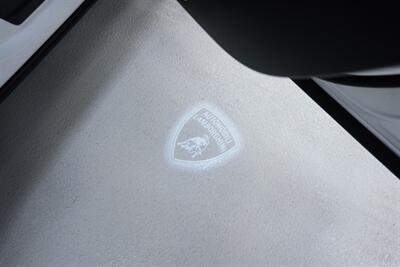2021 Lamborghini Urus   - Photo 15 - Sacramento, CA 95825