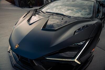 2024 Lamborghini Revuelto   - Photo 38 - Sacramento, CA 95825