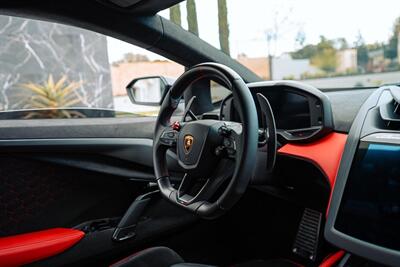 2024 Lamborghini Revuelto   - Photo 9 - Sacramento, CA 95825
