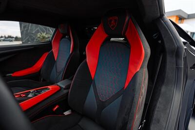 2024 Lamborghini Revuelto   - Photo 18 - Sacramento, CA 95825