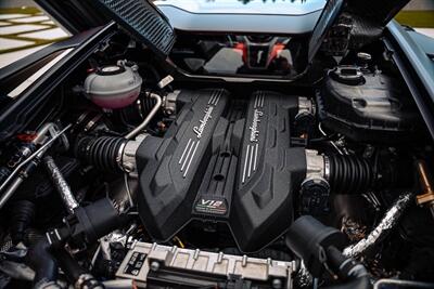 2024 Lamborghini Revuelto   - Photo 22 - Sacramento, CA 95825