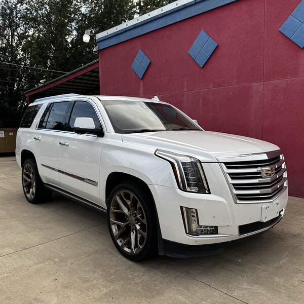 2016 Cadillac Escalade Platinum   - Photo 1 - Tulsa, OK 74115