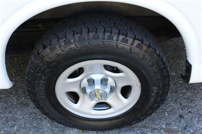 2006 Chevrolet Express 1500   - Photo 11 - Seattle, WA 98103