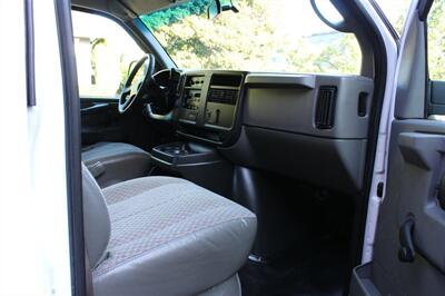 2006 Chevrolet Express 1500   - Photo 15 - Seattle, WA 98103