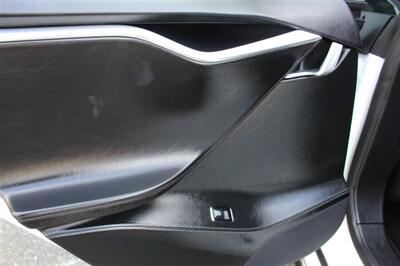 2015 Tesla Model S 85D   - Photo 13 - Seattle, WA 98103