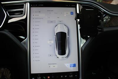 2015 Tesla Model S 85D   - Photo 20 - Seattle, WA 98103