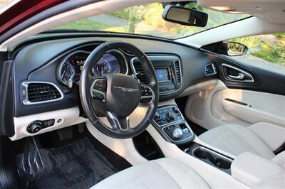 2015 Chrysler 200 Limited   - Photo 12 - Seattle, WA 98103