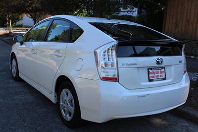 2010 Toyota Prius III   - Photo 7 - Seattle, WA 98103