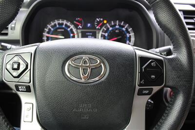 2018 Toyota 4Runner SR5 Premium   - Photo 19 - Seattle, WA 98103