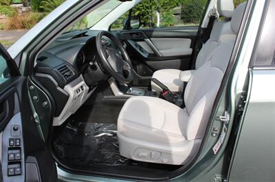 2015 Subaru Forester 2.5i Premium   - Photo 10 - Seattle, WA 98103