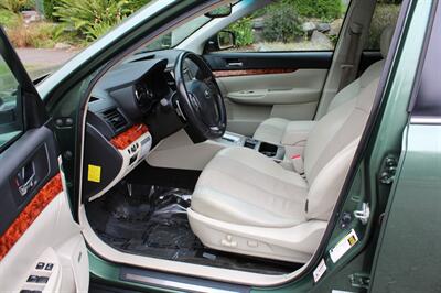 2012 Subaru Outback 2.5i Limited   - Photo 7 - Seattle, WA 98103