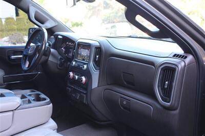 2019 GMC Sierra 1500 SLT   - Photo 13 - Seattle, WA 98103