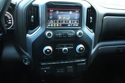 2019 GMC Sierra 1500 SLT   - Photo 16 - Seattle, WA 98103