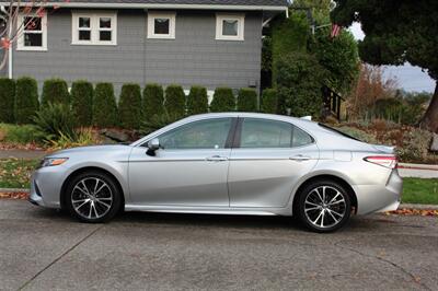 2020 Toyota Camry SE Nightshade   - Photo 8 - Seattle, WA 98103