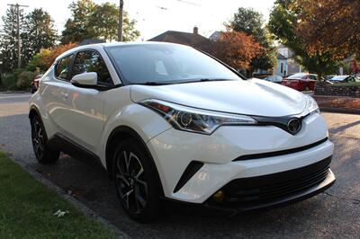 2018 Toyota C-HR XLE   - Photo 3 - Seattle, WA 98103