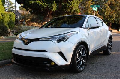 2018 Toyota C-HR XLE   - Photo 1 - Seattle, WA 98103